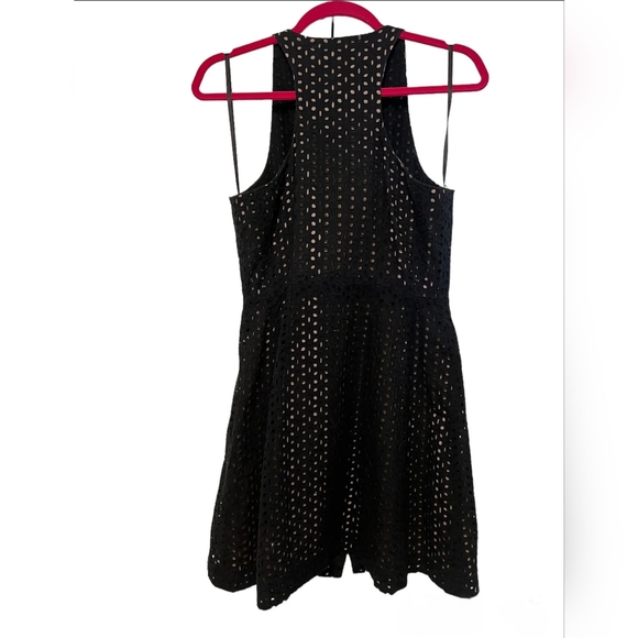 BCBGMAXAZRIA Guilianna Tulip Black Eyelet Lace Mini (Dress 10) - Picture 3 of 5